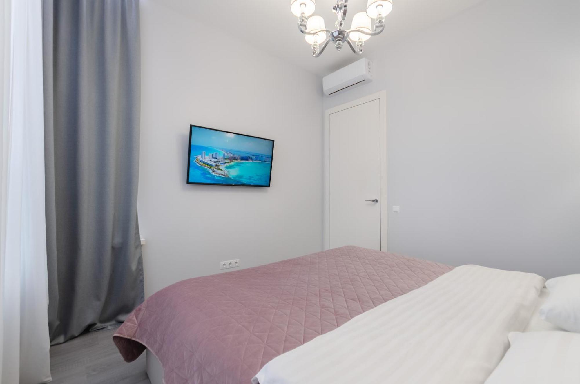 Petrovdom 408-467-471-277-377 In Central Park Cozy Apartments Kiev Esterno foto